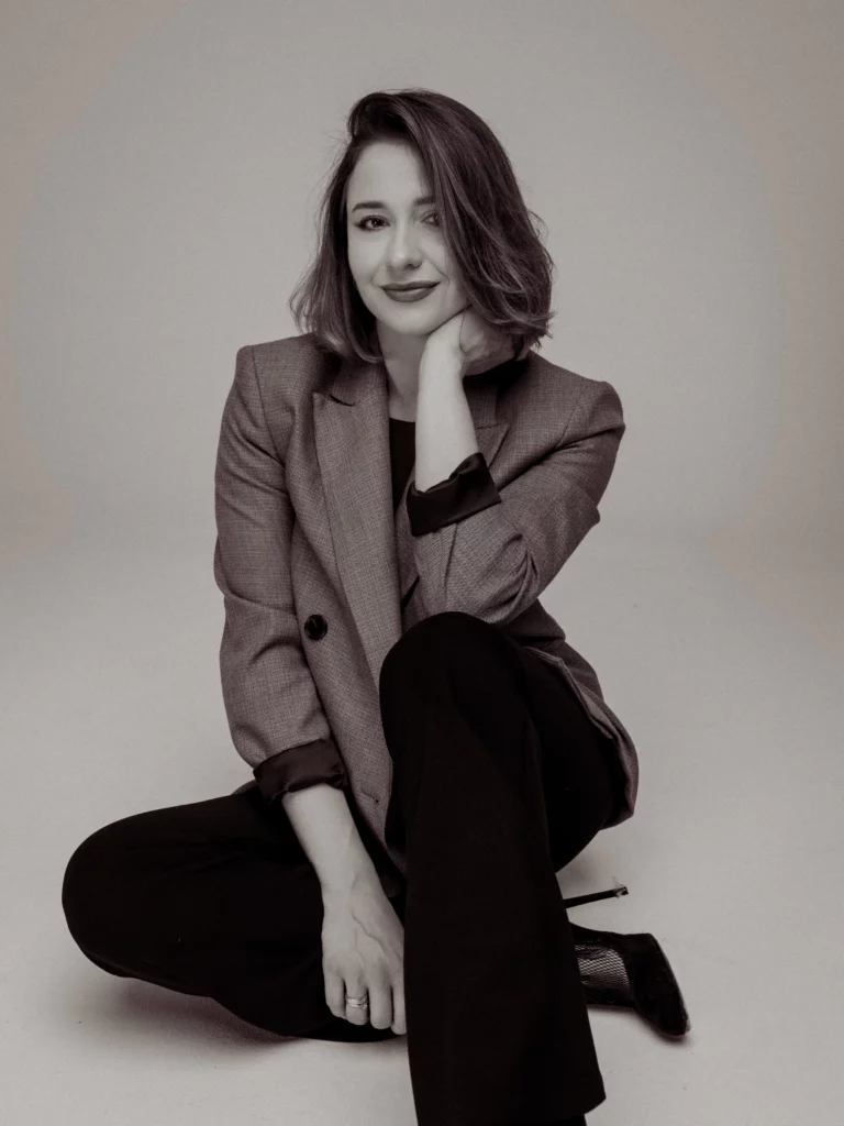 Elegancki portret biznesowy w studio - zdjęcie 4 z realizacji portfolio Tatiany Mielczarek